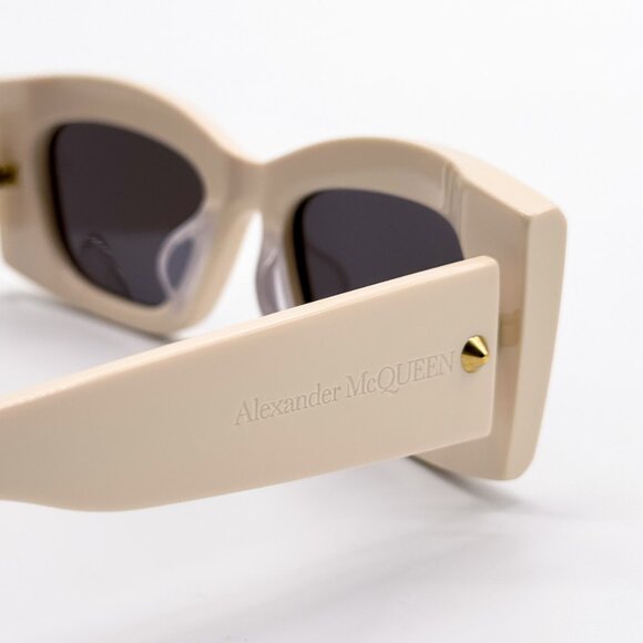 NEW ALEXANDER MCQUEEN AM0426S 005 IVORY SUNGLASSES ALEXANDER MCQUEEN - Picture 6 of 10